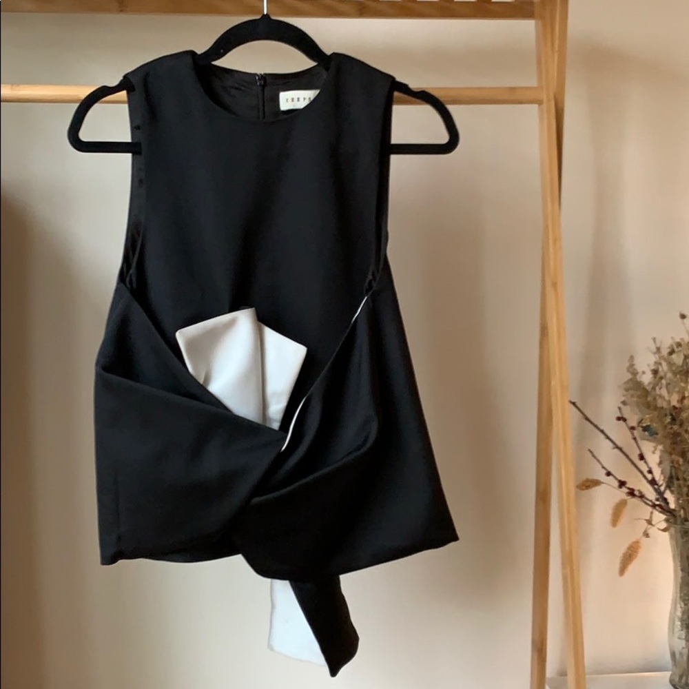 Keepsake bow tie design sleeveless top size XS/XXS